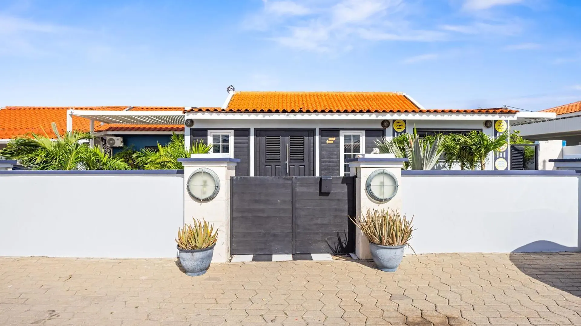 Apartamento Steps To The Beach Stylish Equipped Getaway Palm Beach Aruba